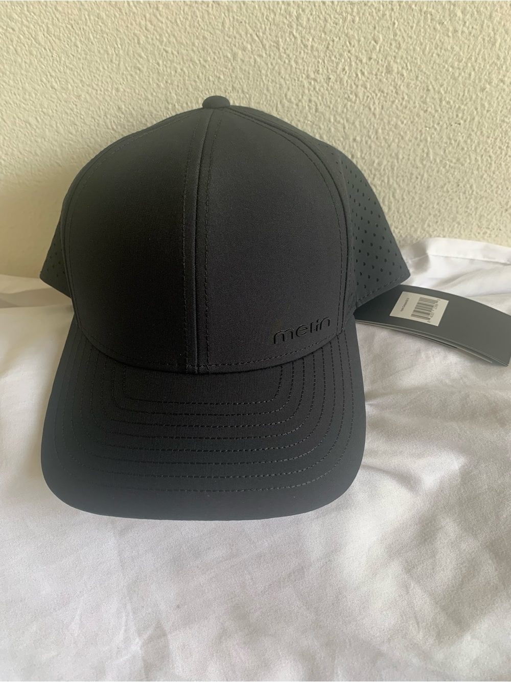 Melin Hydro Compass Black Snapback Hat Men’s XL NWT